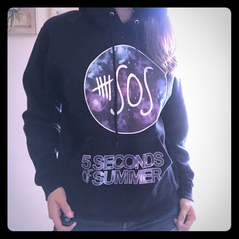 5SOS hoodie